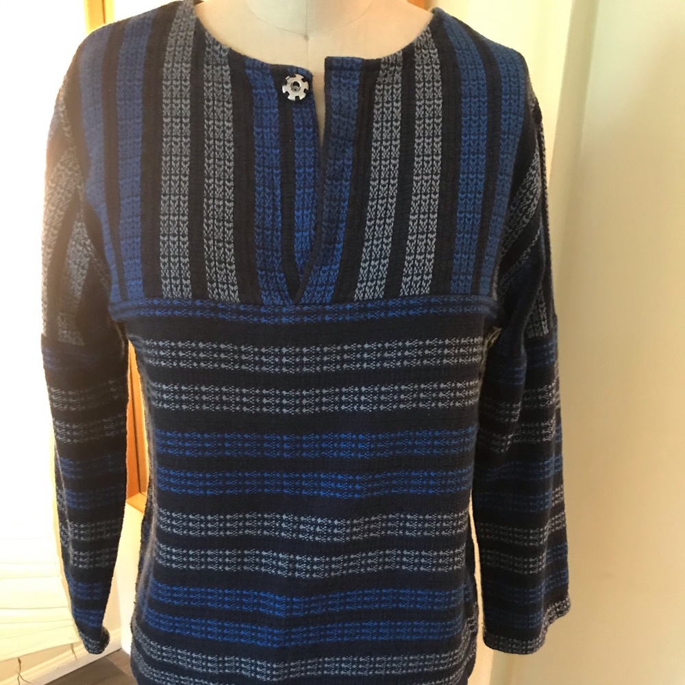 Ace and jig blouse size small. Never worn.